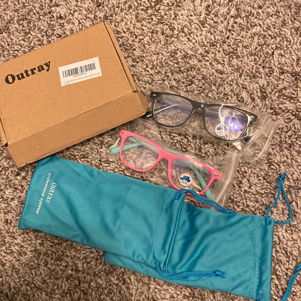 Two pairs of new outray professional reading glasses